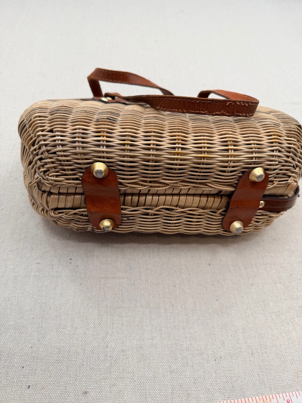 Vintage Woven Rattan Handbag with Brown Leather Trim - Picture 4 of 9